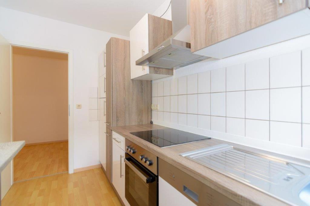Private Next To Subway Homestay
