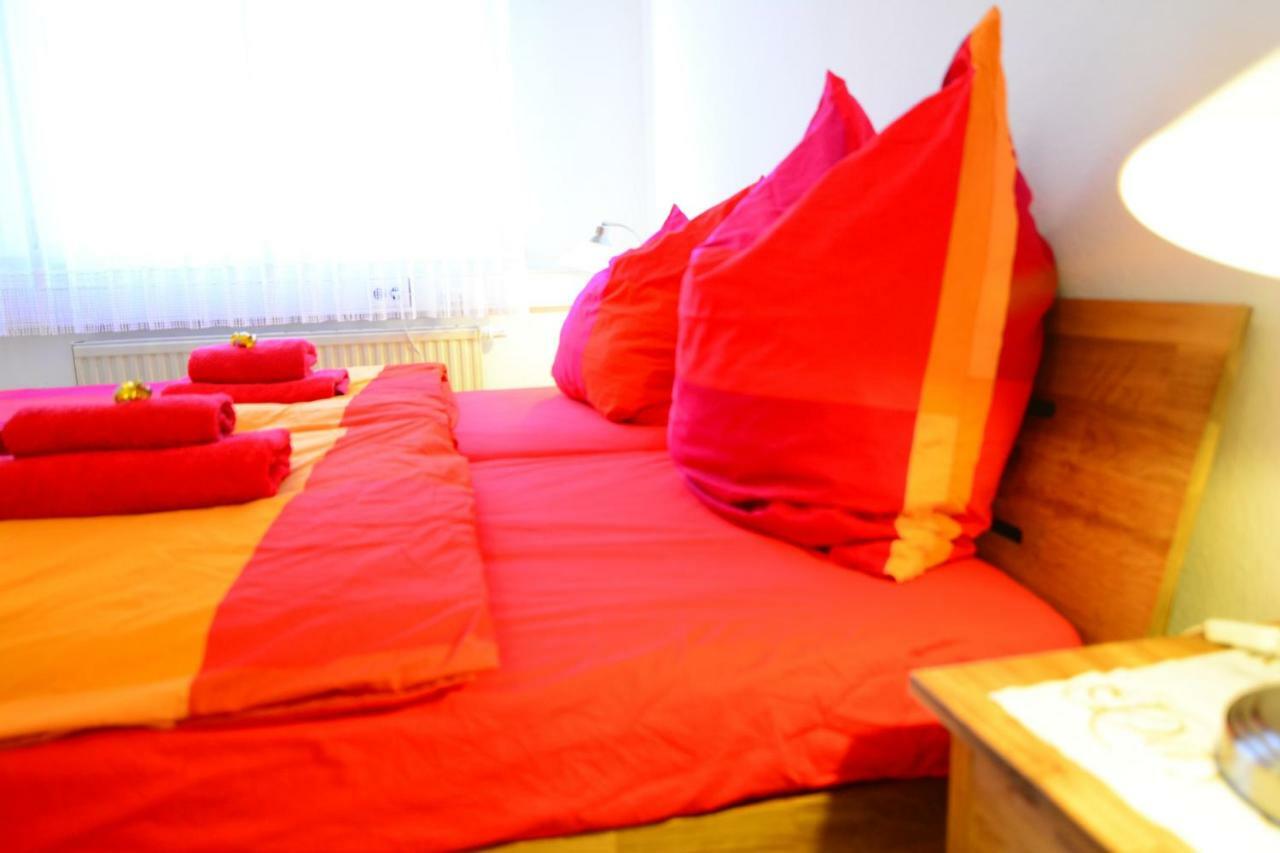 Private Next To Subway Homestay *